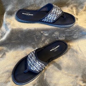 Cushion Walk memory foam slippers